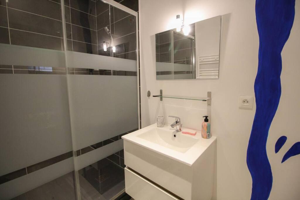 La Bd : Joli T2 Renove /Wi-Fi/Centre-Ville อองกูแลม ภายนอก รูปภาพ